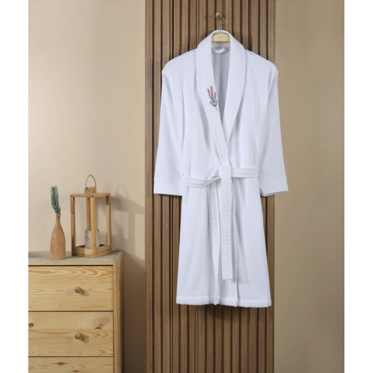 Manamo Tiny Rose Embroidered Bathrobe Cotton White L/XL