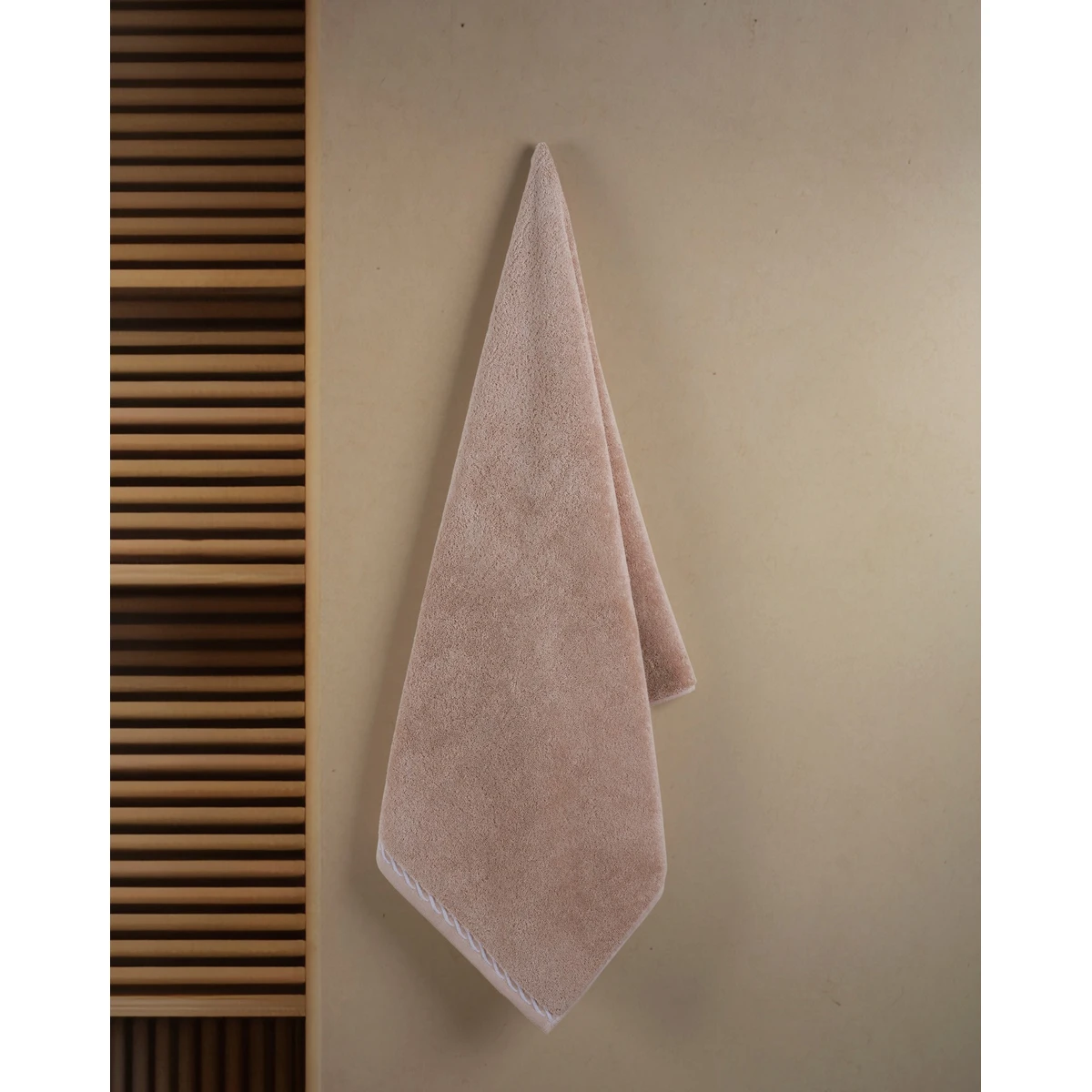 Manamo Bland Bath Towel Cotton Quartz Luxury 75x150 cm