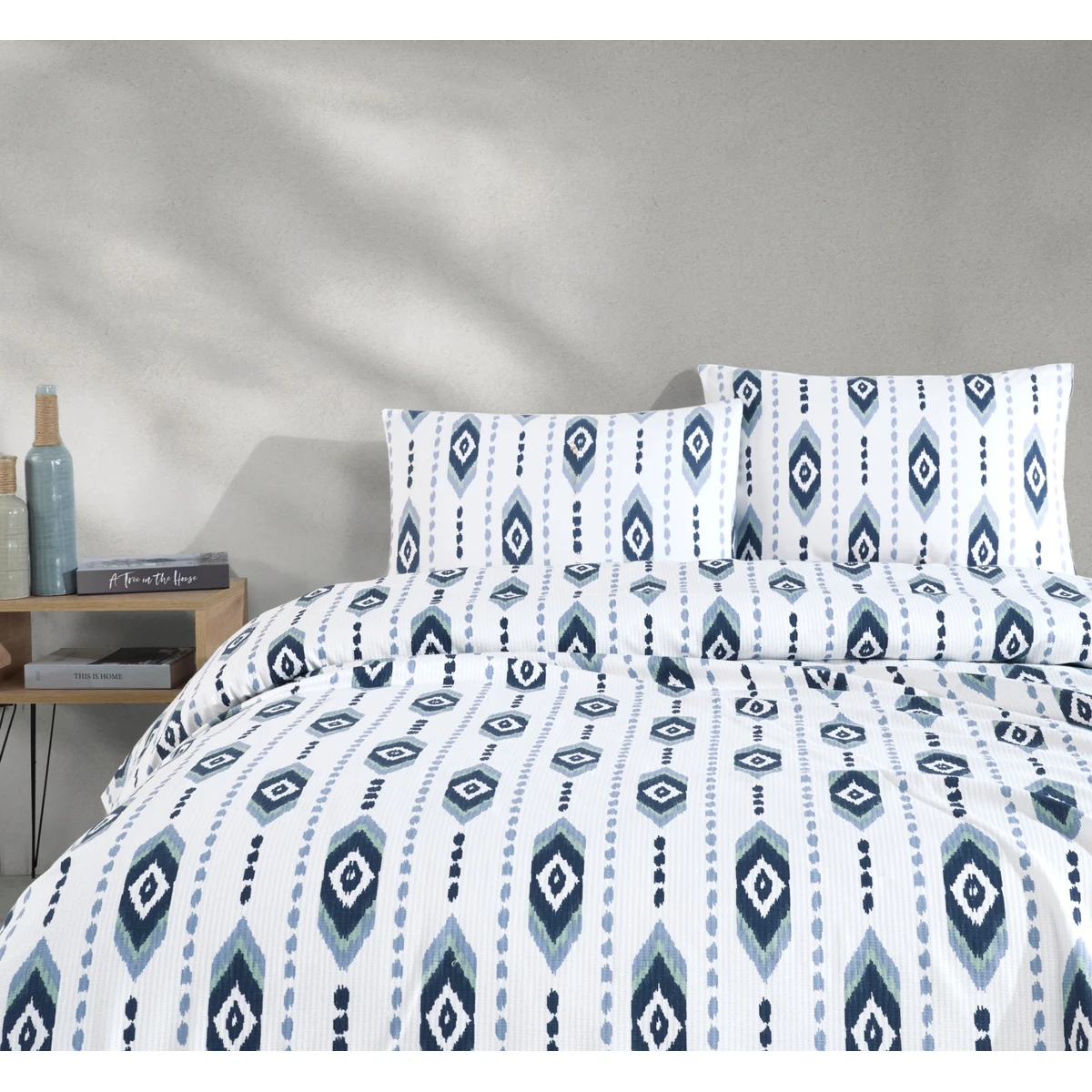 Manamo Shannon Digital Printed Pike Bedspread 200x220    