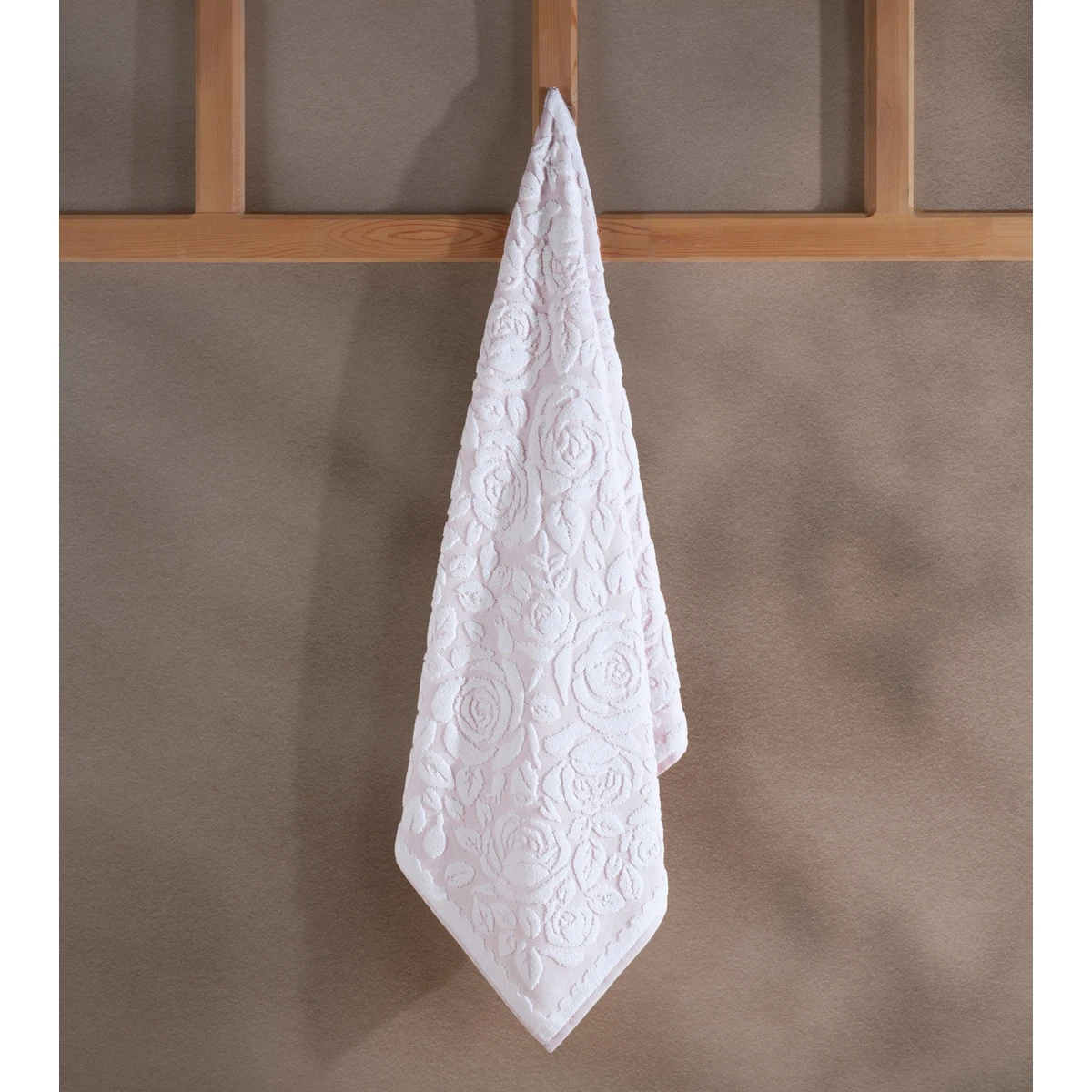 Manamo Rose Bath Towel Cotton White/Blush  70x140 cm